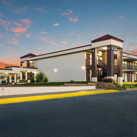 Horizon Inn & Suites Anderson Bagian luar foto